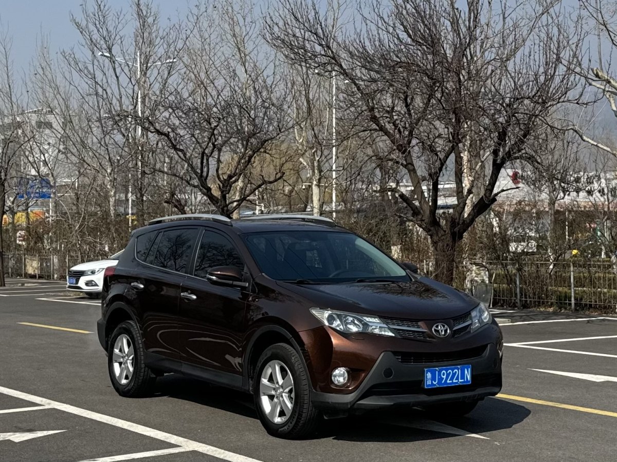 豐田 RAV4榮放  2015款 2.5L 自動四驅(qū)精英版圖片