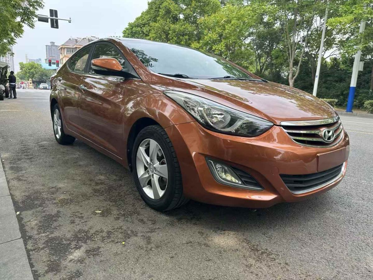 現(xiàn)代 朗動  2013款 1.6L 自動領(lǐng)先型圖片