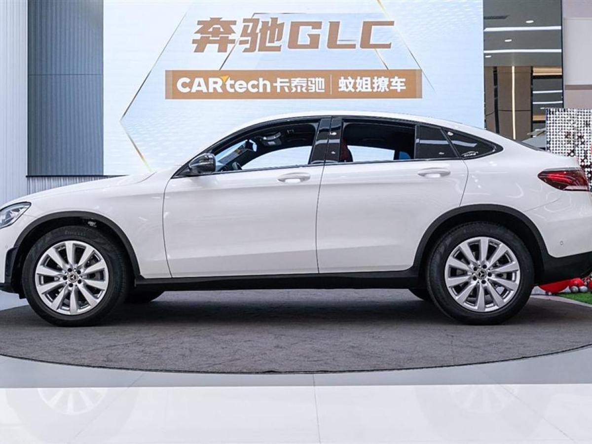 奔馳 奔馳GLC  2022款 改款 GLC 260 4MATIC 轎跑SUV圖片