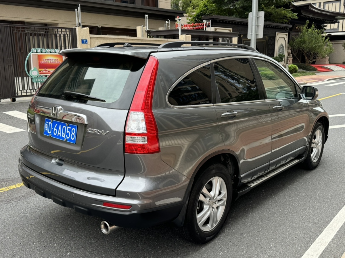 2011年10月本田 CR-V  2010款 2.4L 自動四驅(qū)豪華版