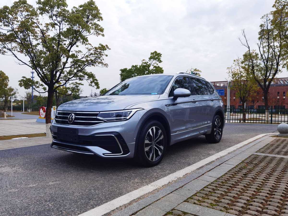 大眾 途觀l 2022款 330tsi 自動兩驅r-line越享版圖片