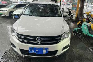 途觀 大眾 1.4TSI 手動(dòng)兩驅(qū)藍(lán)驅(qū)版
