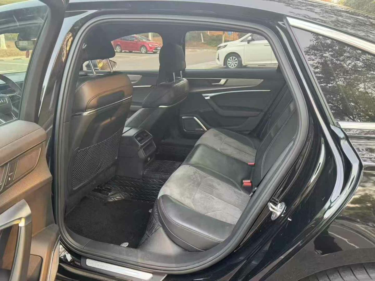 奧迪 奧迪A6L  2022款 40 TFSI 豪華動感型圖片