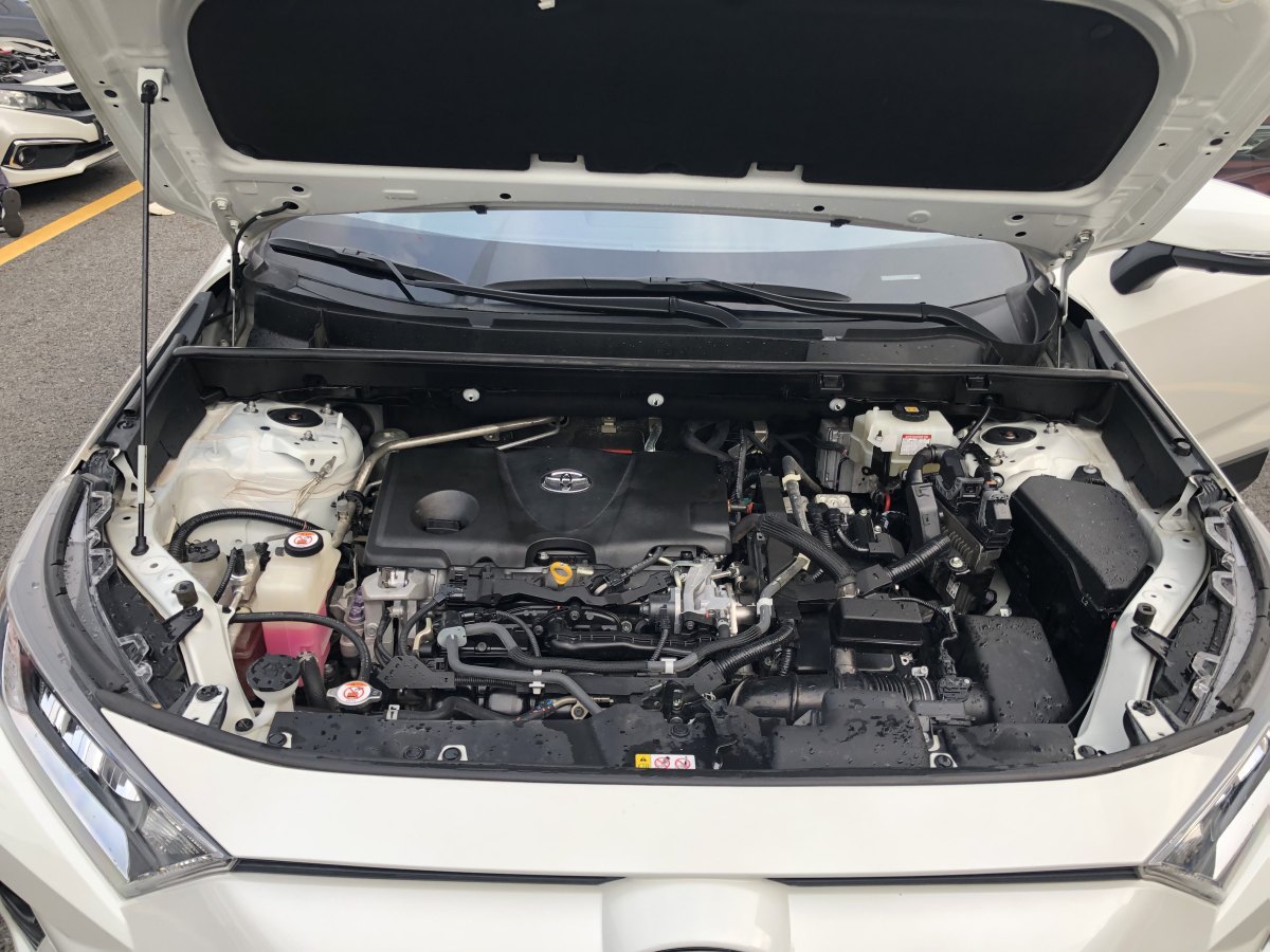 丰田 RAV4荣放  2020款 双擎  2.5L CVT两驱精英版图片