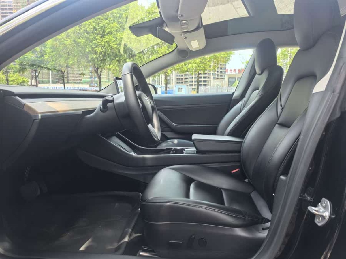 特斯拉 Model 3  2020款 改款 標準續(xù)航后驅升級版圖片