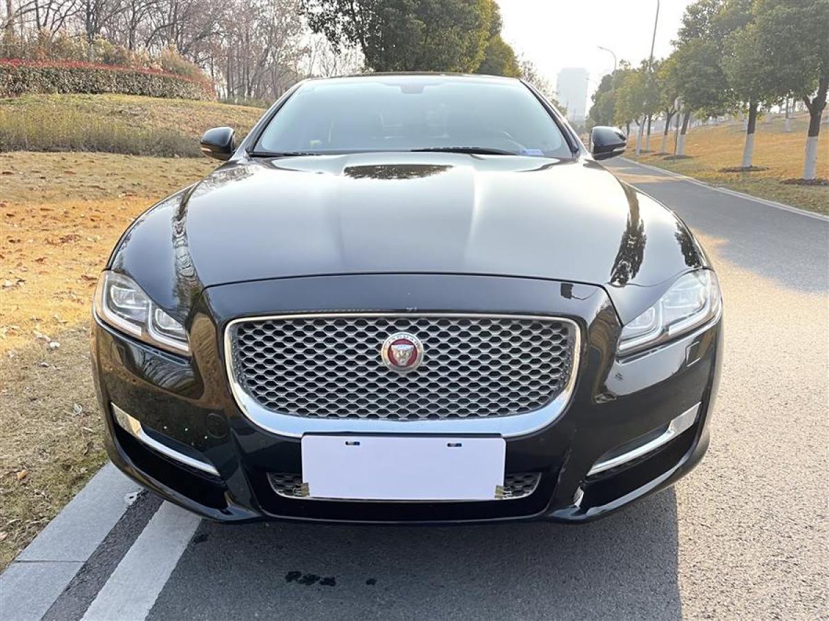 捷豹 XJ  2016款 XJL 3.0 SC 兩驅(qū)典雅商務(wù)版圖片