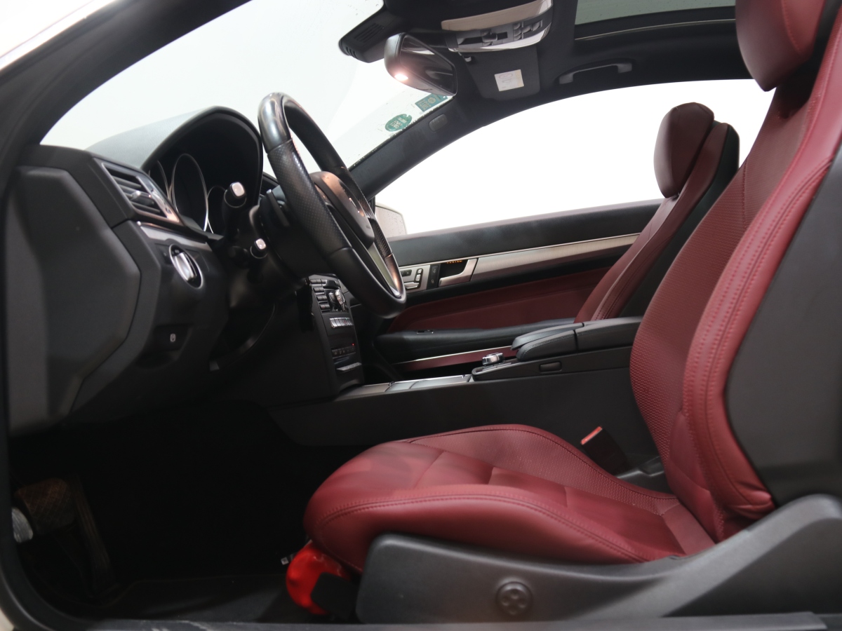 奔驰 奔驰E级  2014款 E 260 轿跑版图片