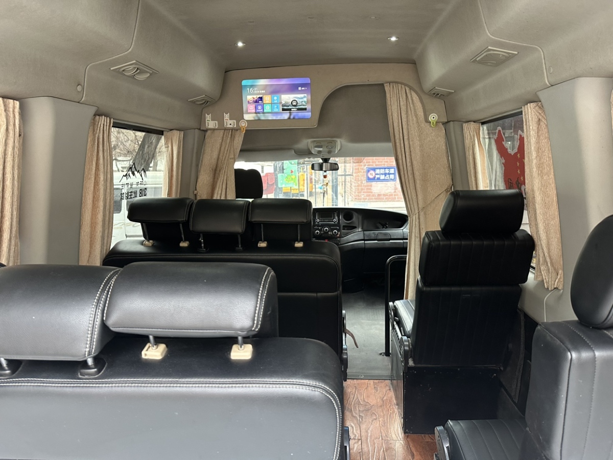 Iveco daily2018 2.3T passenger car, 11 seats, 5151 long, F1A图片