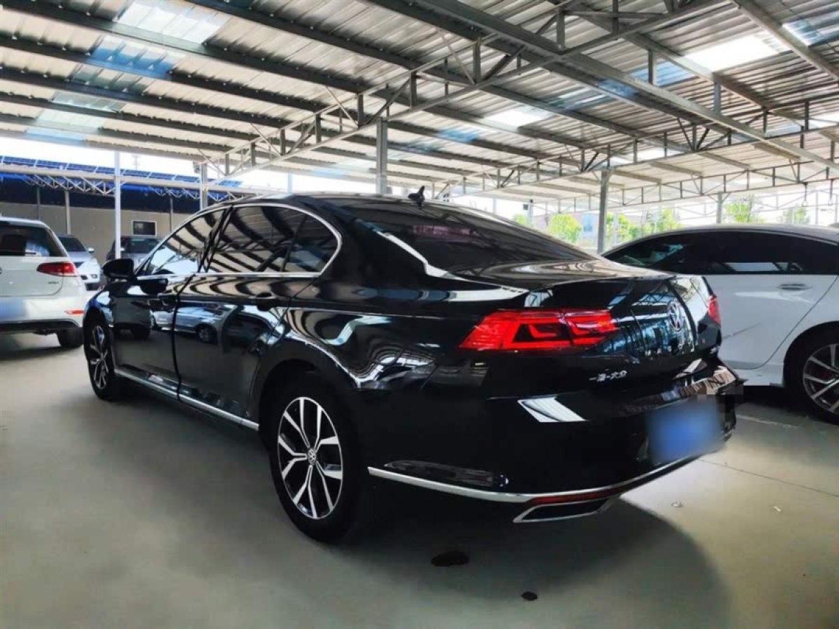 大眾 邁騰  2020款 330TSI DSG 領(lǐng)先型圖片