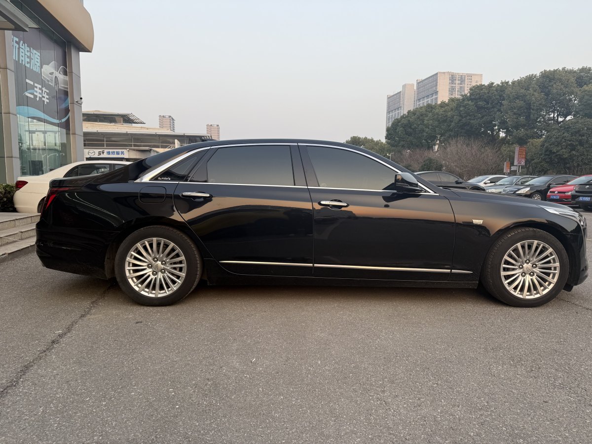 凱迪拉克 CT6  2022款 28T 豪華型圖片