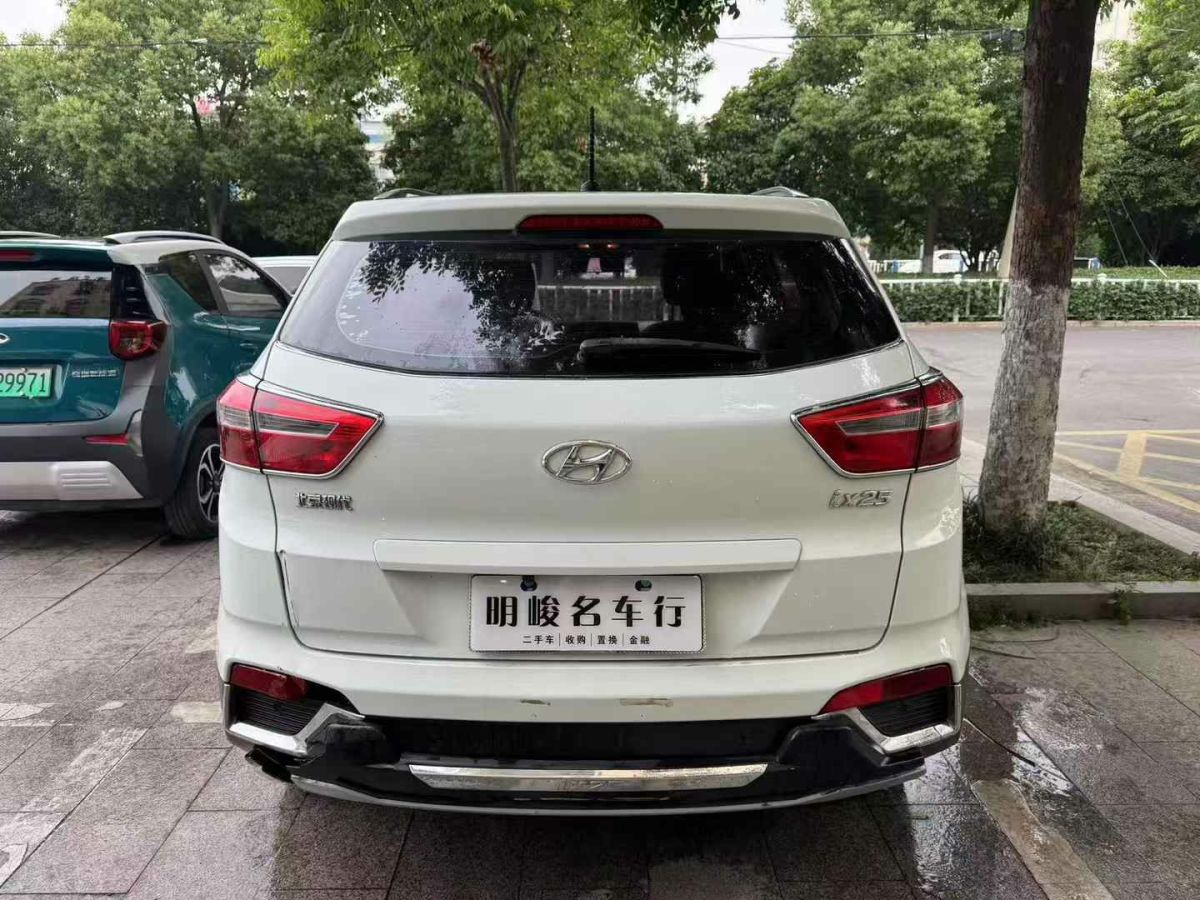 現代 ix25  2015款 1.6L 手動兩驅時尚型GS圖片