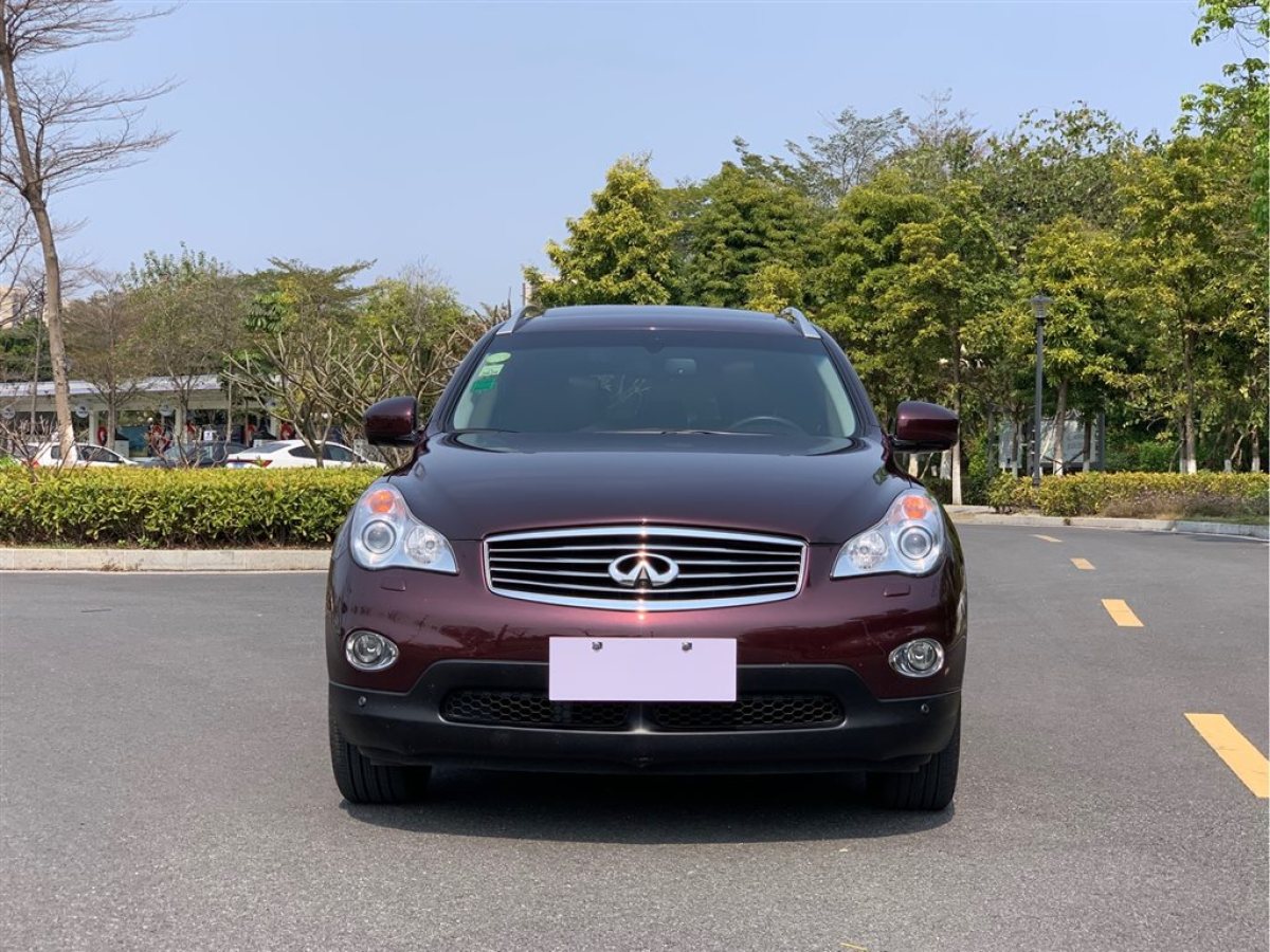 【東莞】2014年03月 英菲尼迪 qx50 2013款 2.5l 兩驅優雅版 自動檔