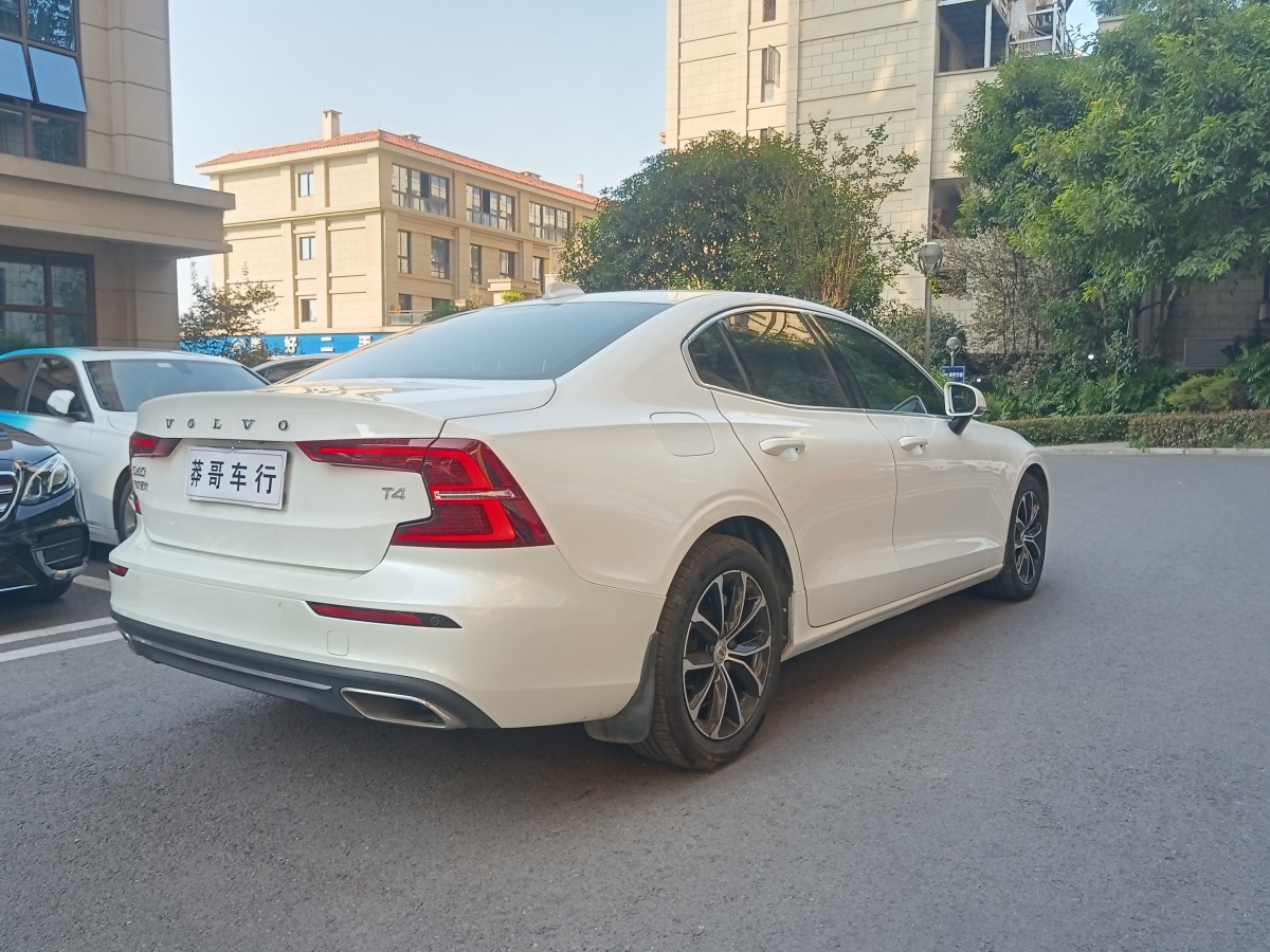 沃爾沃 S60  2017款 L 2.0T T4 智遠(yuǎn)版圖片