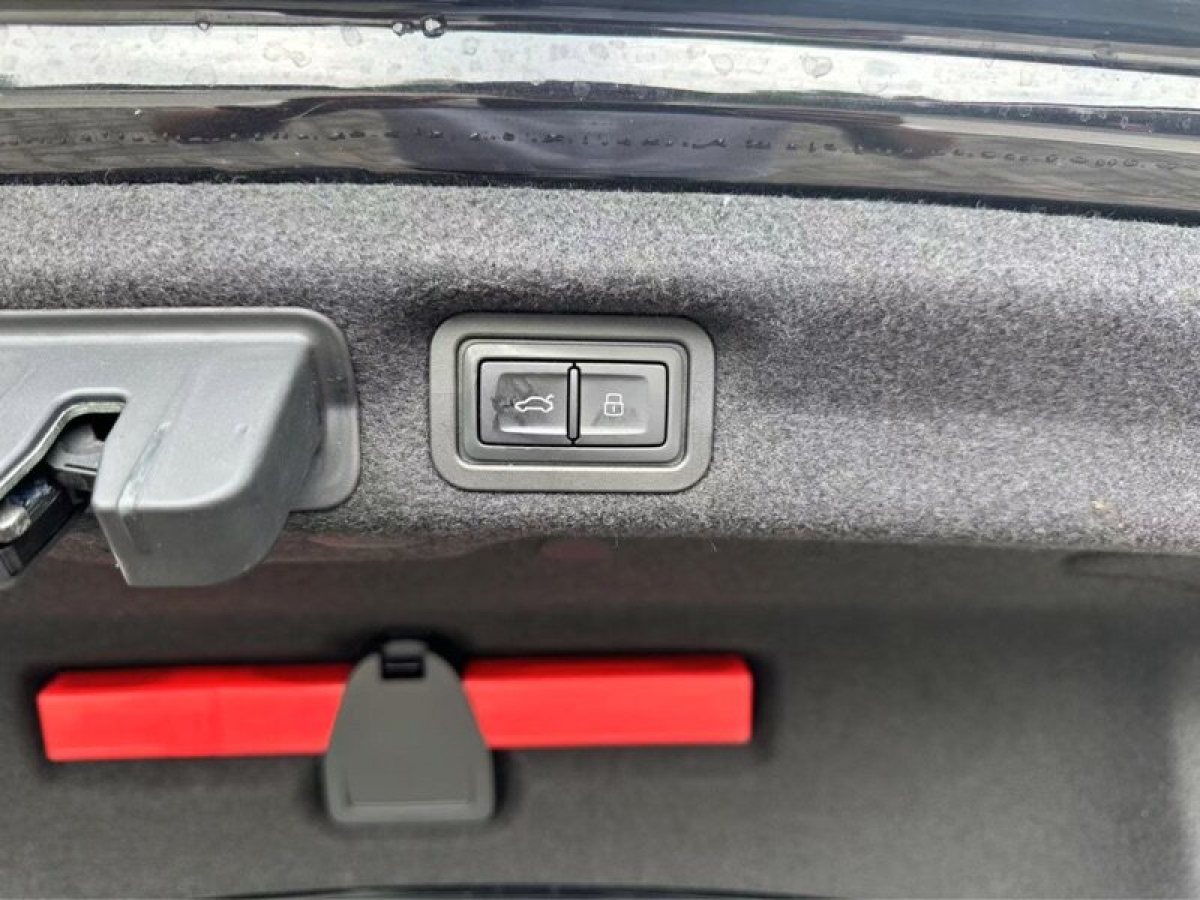 奧迪 奧迪A7L  2022款 45 TFSI S-line 筑夢青春版圖片