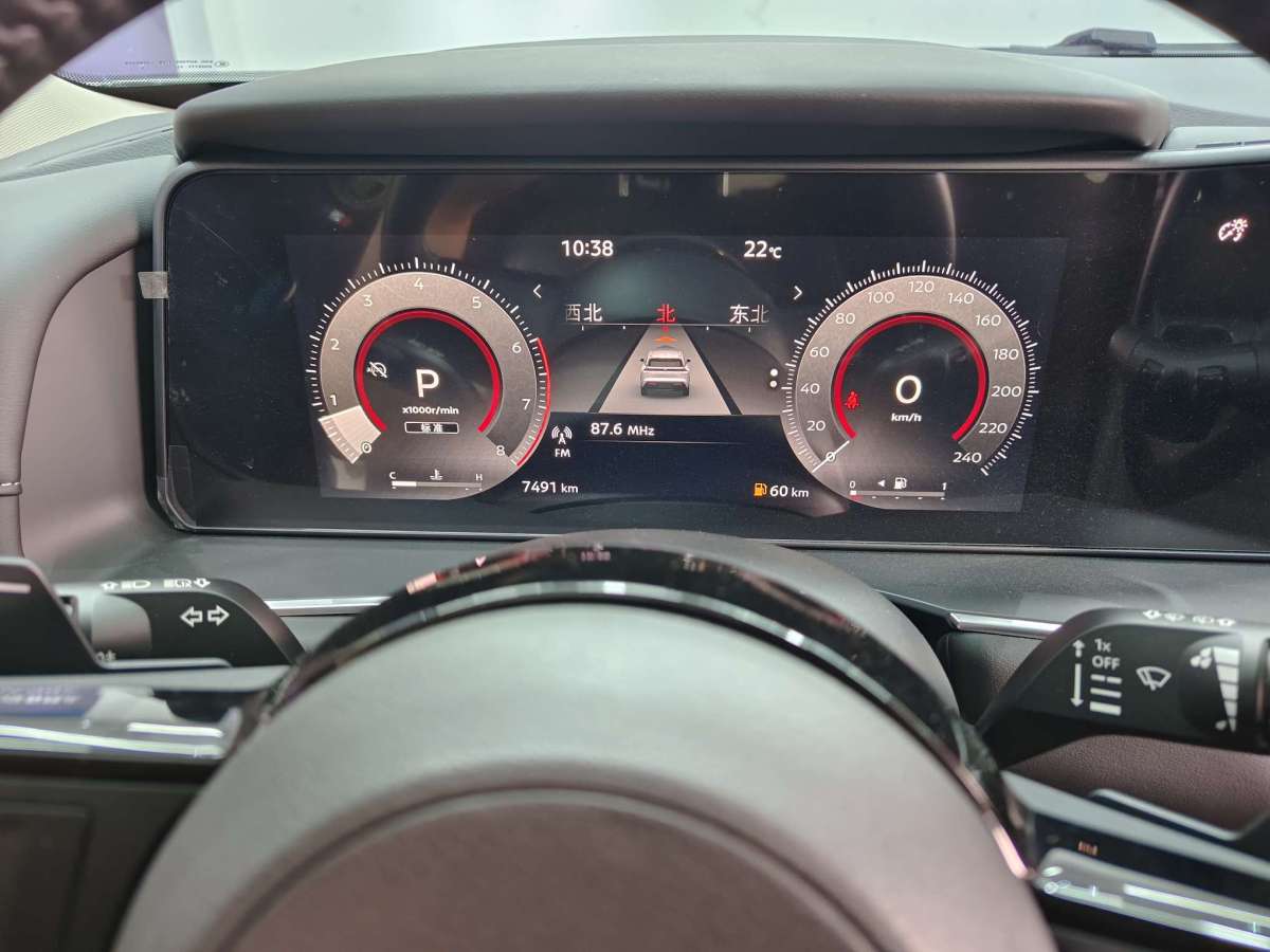 日產(chǎn) 探陸  2024款 380VC-TURBO 兩驅(qū)智尚版 7座圖片