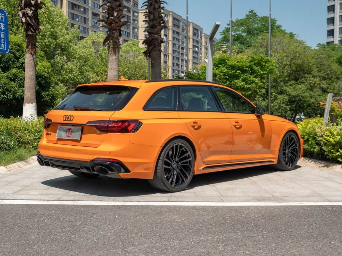 奧迪 奧迪RS 4  2023款 RS4 Avant 暗金版圖片