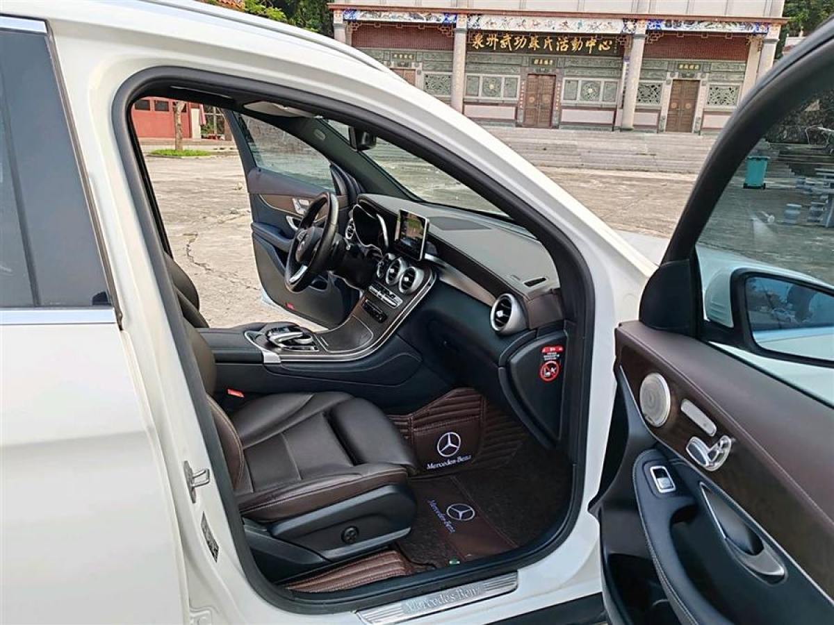 奔驰 奔驰GLC  2018款 改款 GLC 300 4MATIC 动感型图片