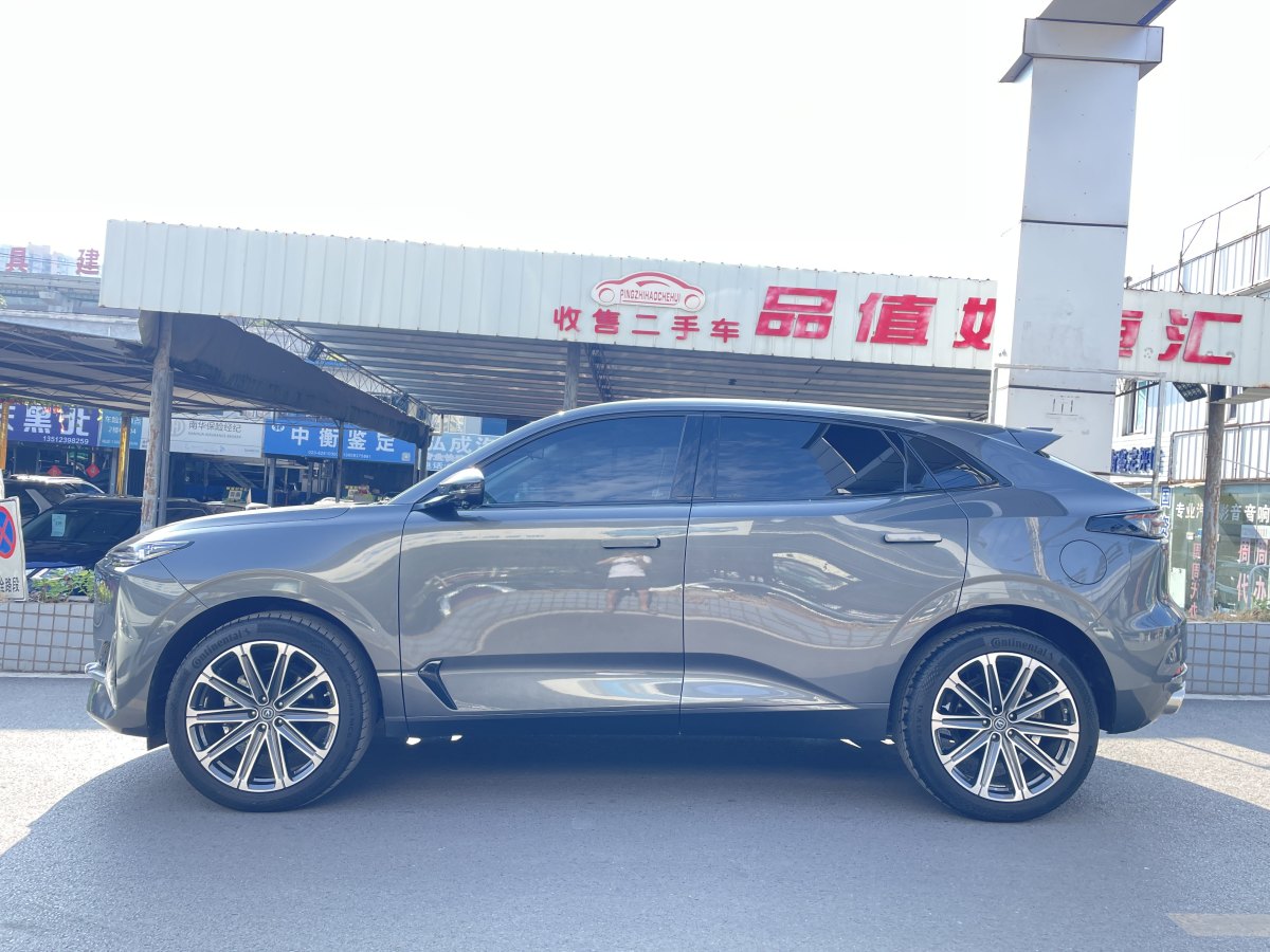 长安 长安UNI-K  2021款 2.0T 尊贵型图片