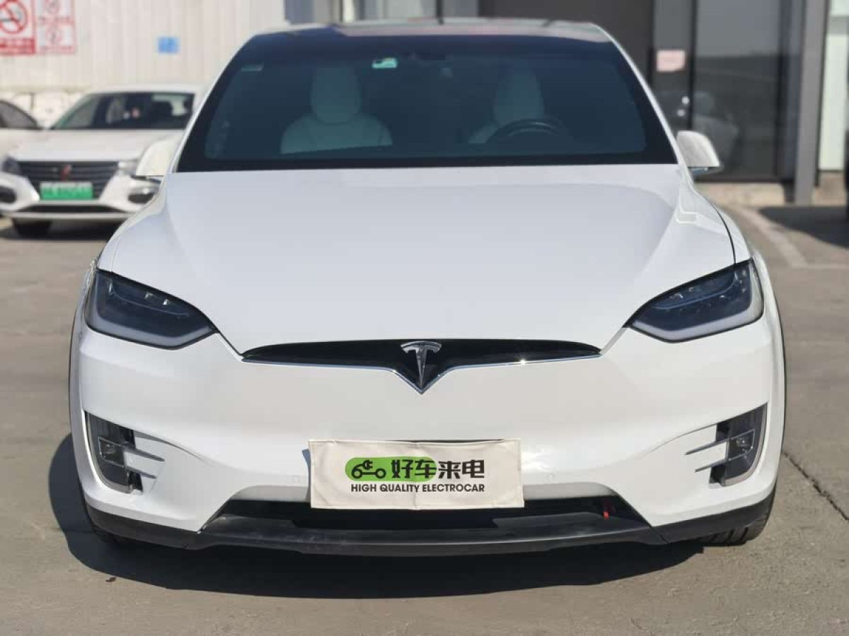 特斯拉 Model X  2016款 Model X 90D圖片