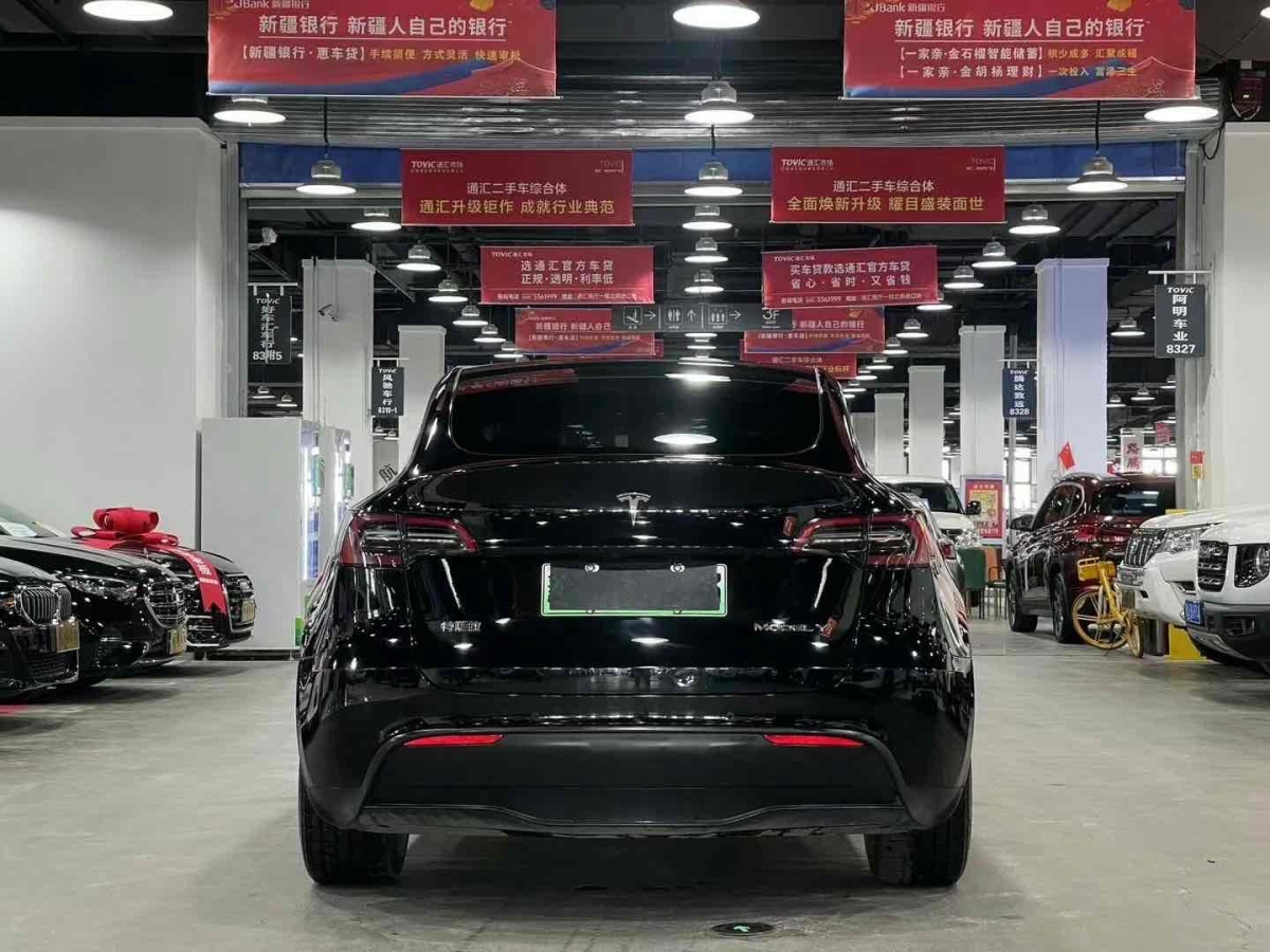 特斯拉 Model Y  2022款 后輪驅(qū)動(dòng)版圖片