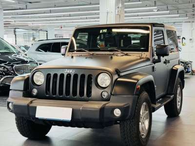 Jeep 牧馬人(進(jìn)口) 3.0L Sahara 75周年致敬版圖片