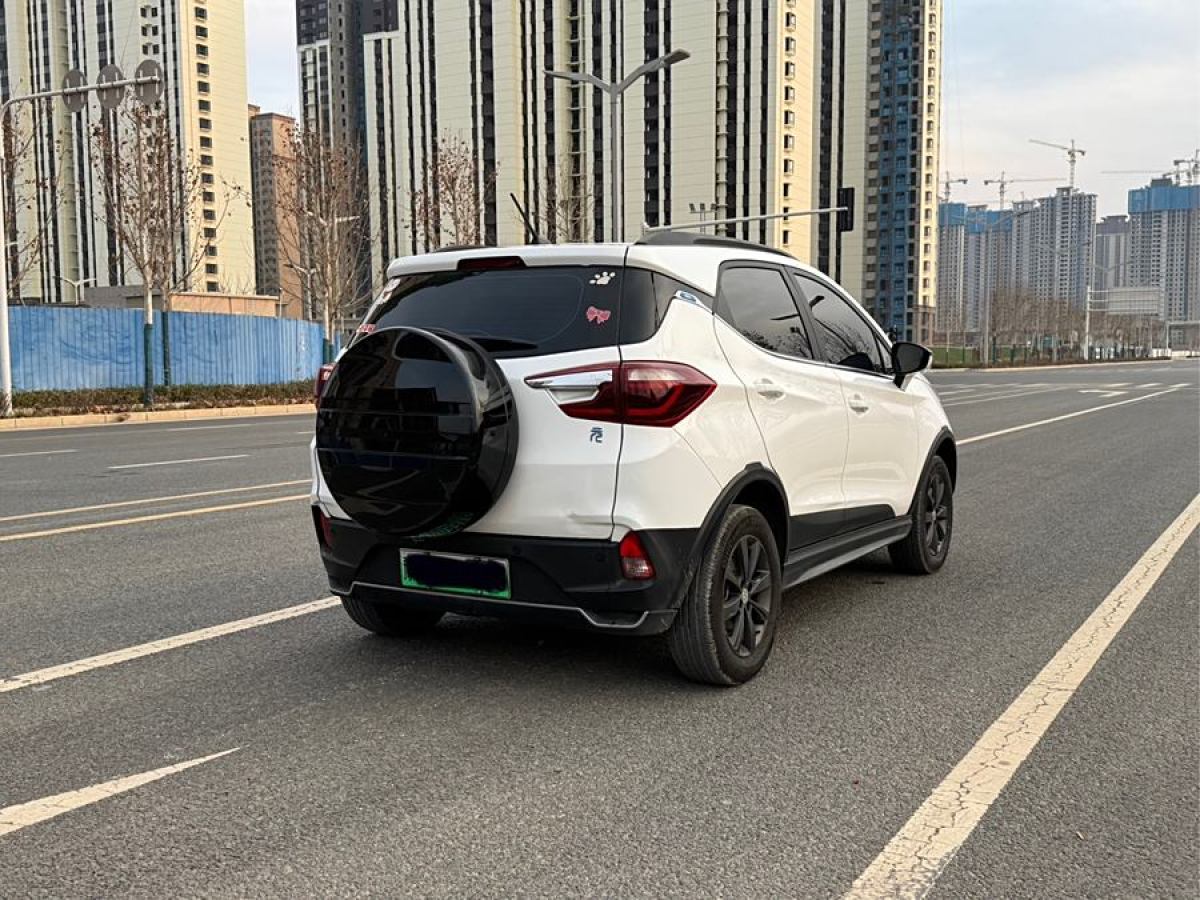 比亞迪 元新能源  2018款 EV360 智聯(lián)炫酷型圖片