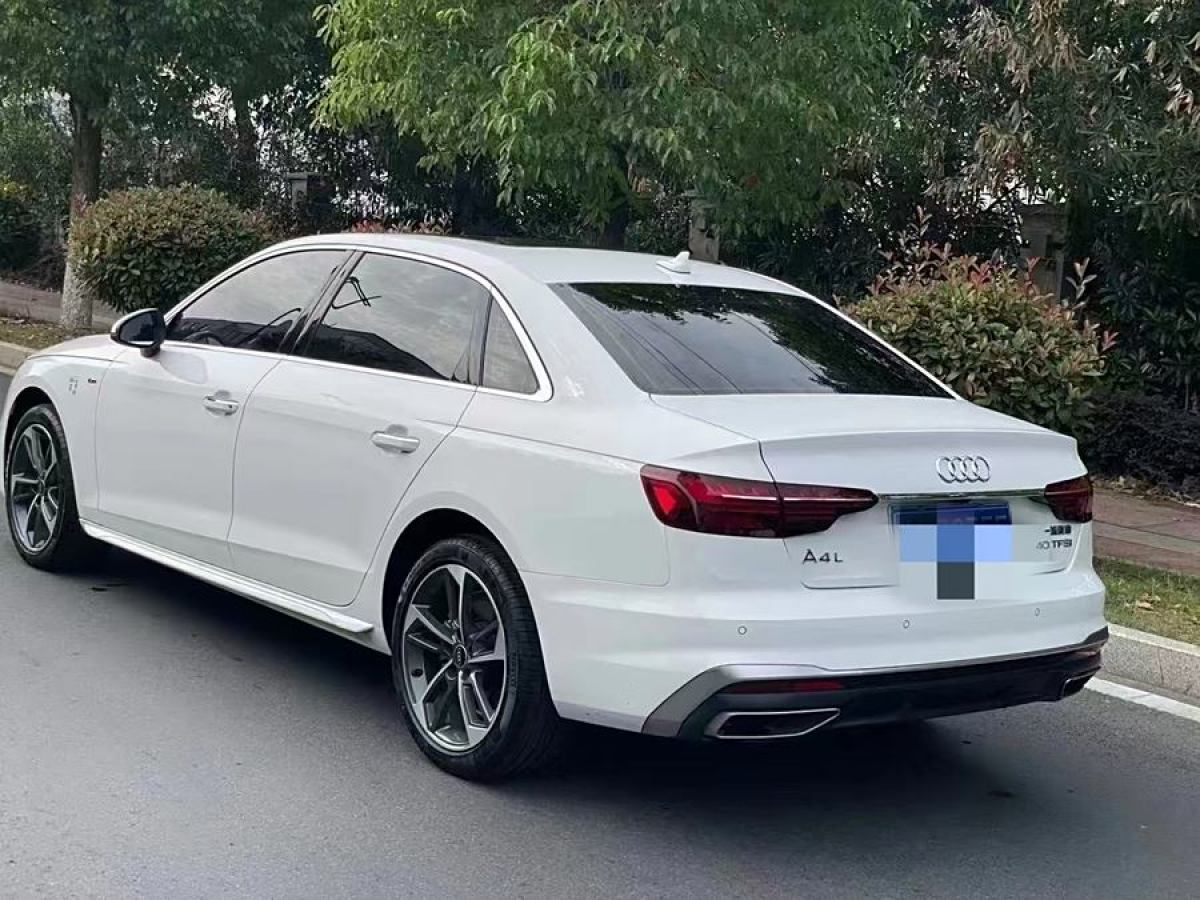 2022年9月奧迪 奧迪A4L  2022款 40 TFSI 時尚動感型