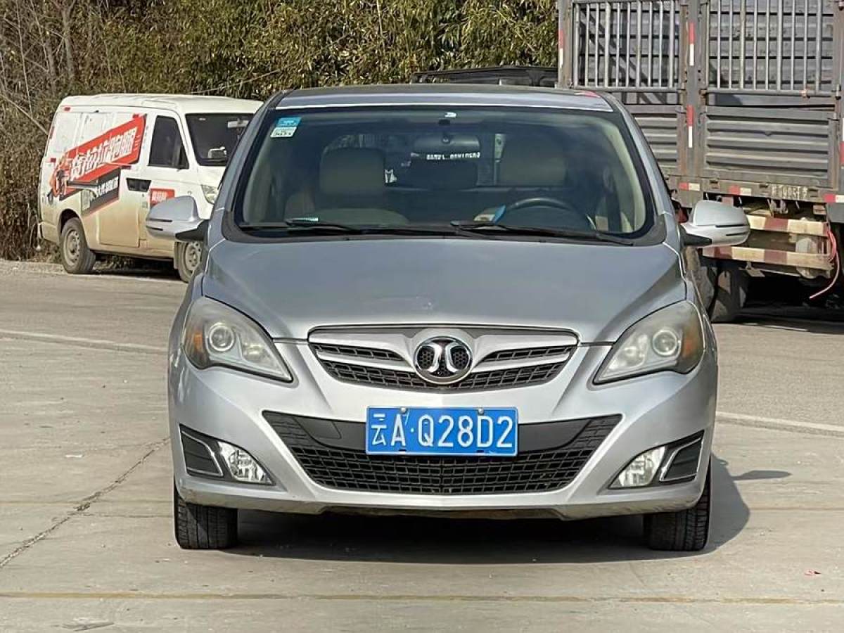 北京 北京汽車E系列  2012款 兩廂 1.3L 手動(dòng)樂天版圖片