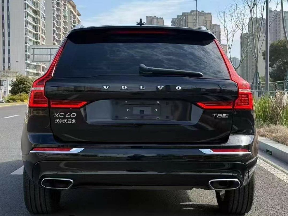 沃爾沃 XC60  2020款 T4 智行豪華版圖片