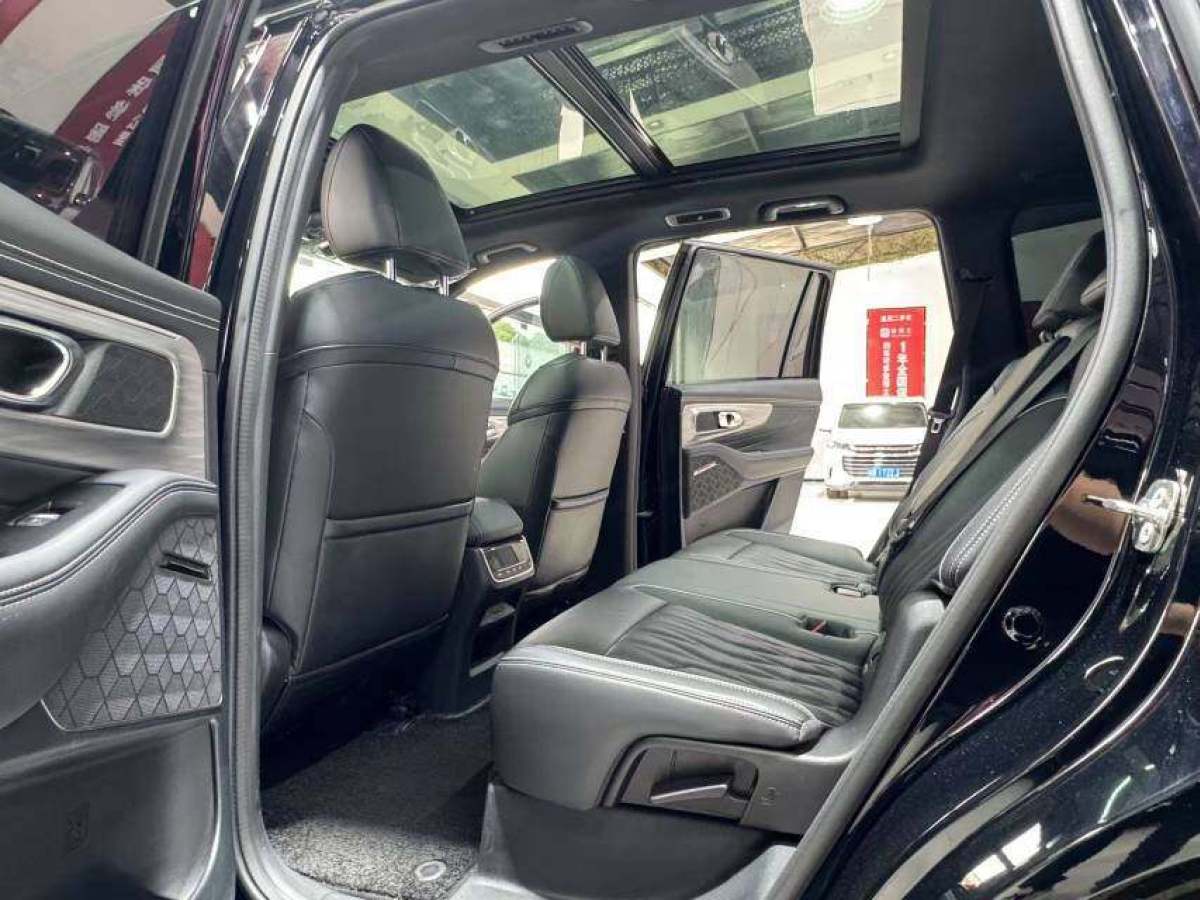 廣汽傳祺 GS8  2024款 領(lǐng)航系列 2.0TGDI 兩驅(qū)豪華智聯(lián)版圖片