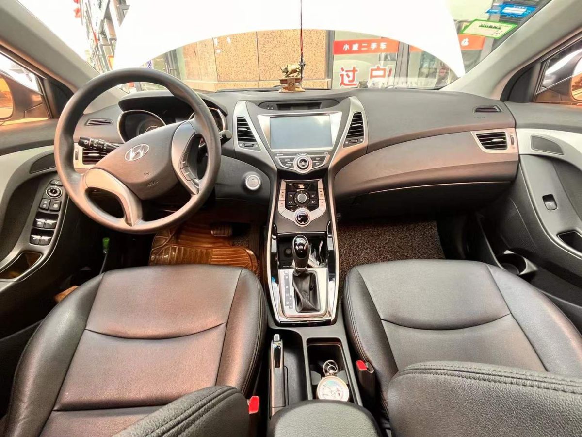 現(xiàn)代 朗動  2015款 1.6L 手動時尚型圖片