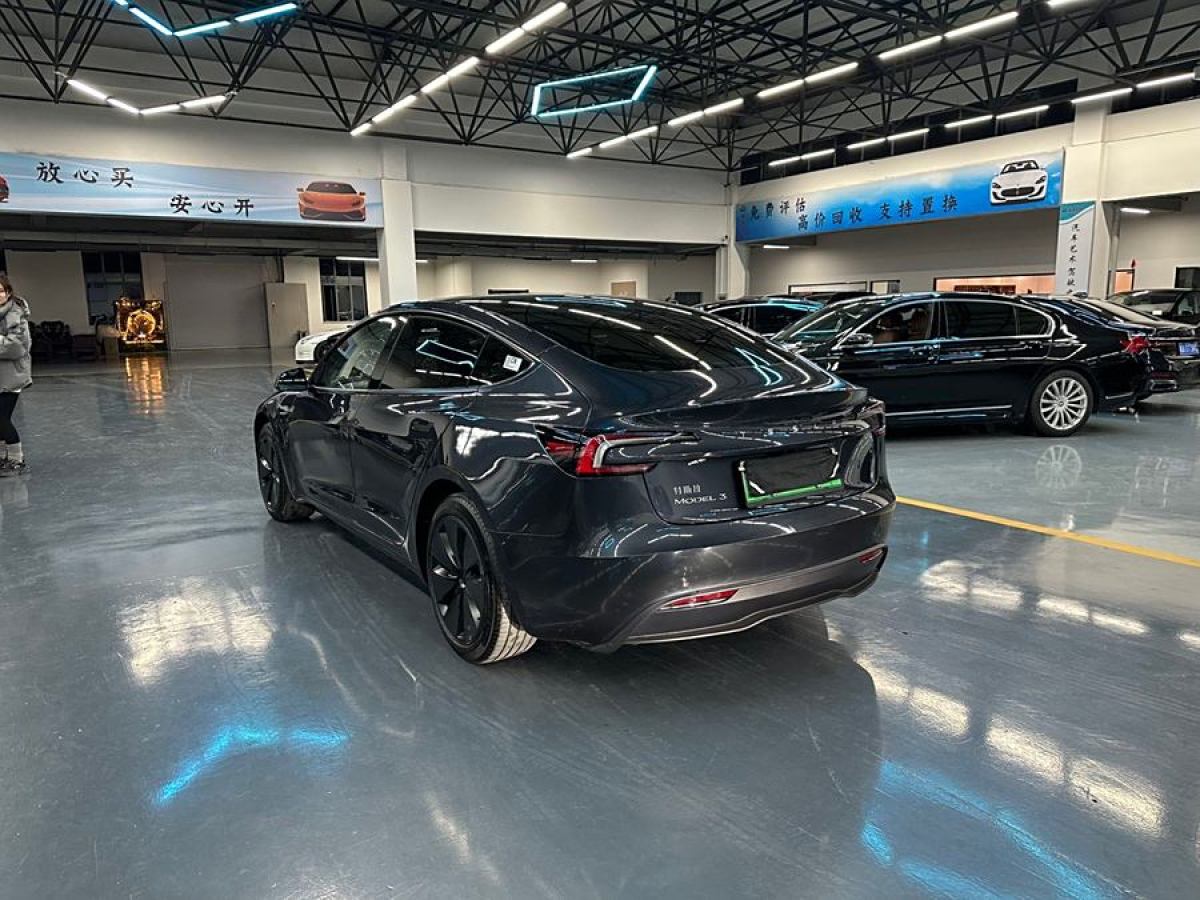 特斯拉 Model Y  2023款 后輪驅(qū)動版圖片