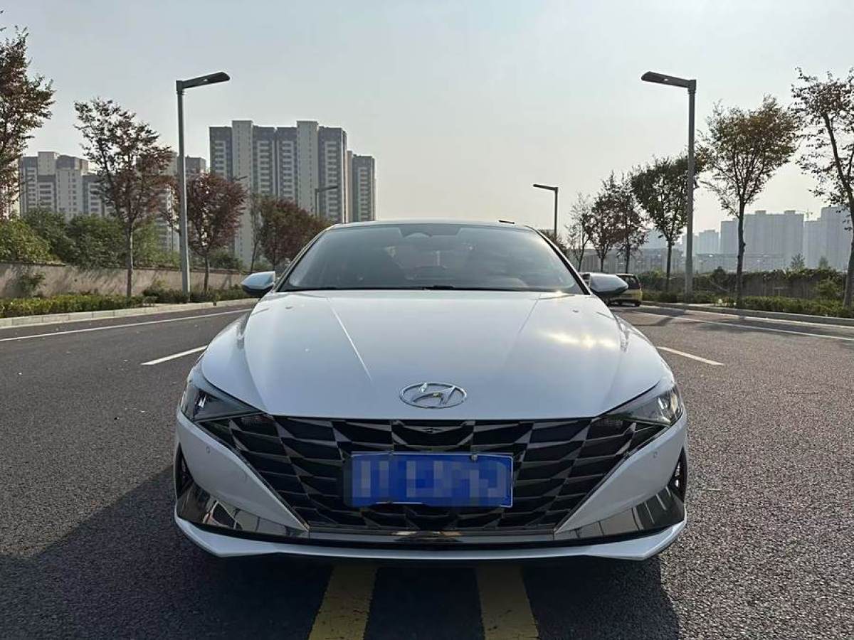 現(xiàn)代 伊蘭特  2022款 1.5L CVT LUX尊貴版圖片