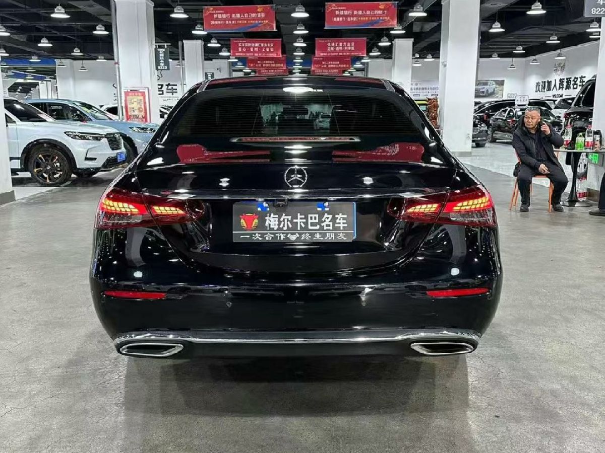 奔馳 奔馳E級(jí)  2021款 E 300 L 豪華型圖片