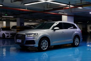 奧迪Q7 奧迪 40 TFSI S line運動型