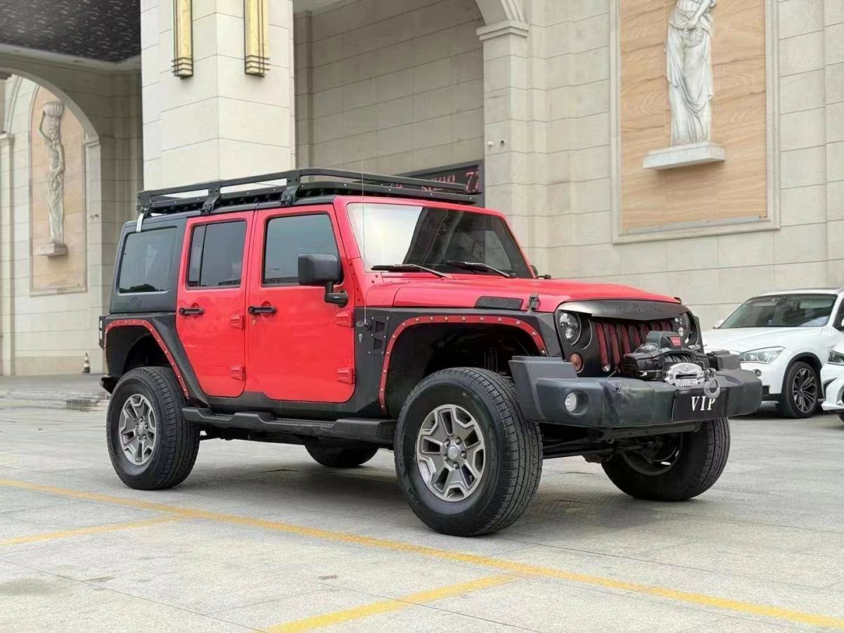 Jeep 牧馬人  2014款 2.8TD Sahara 四門版圖片
