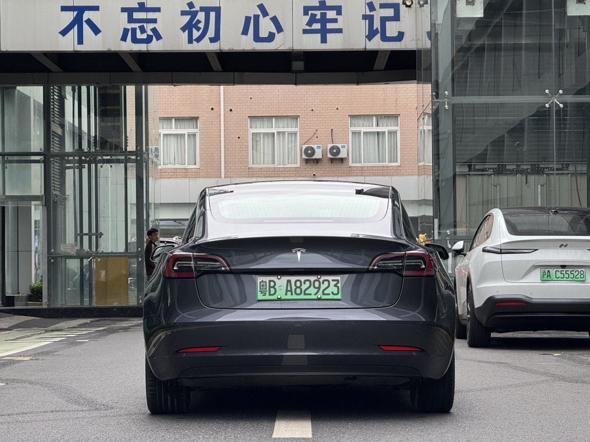 特斯拉 Model 3  2019款 標準續(xù)航后驅(qū)升級版圖片