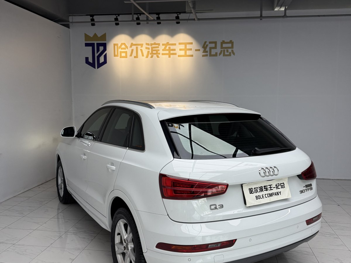 2016年12月奧迪 奧迪Q3  2017款 30 TFSI 時尚型