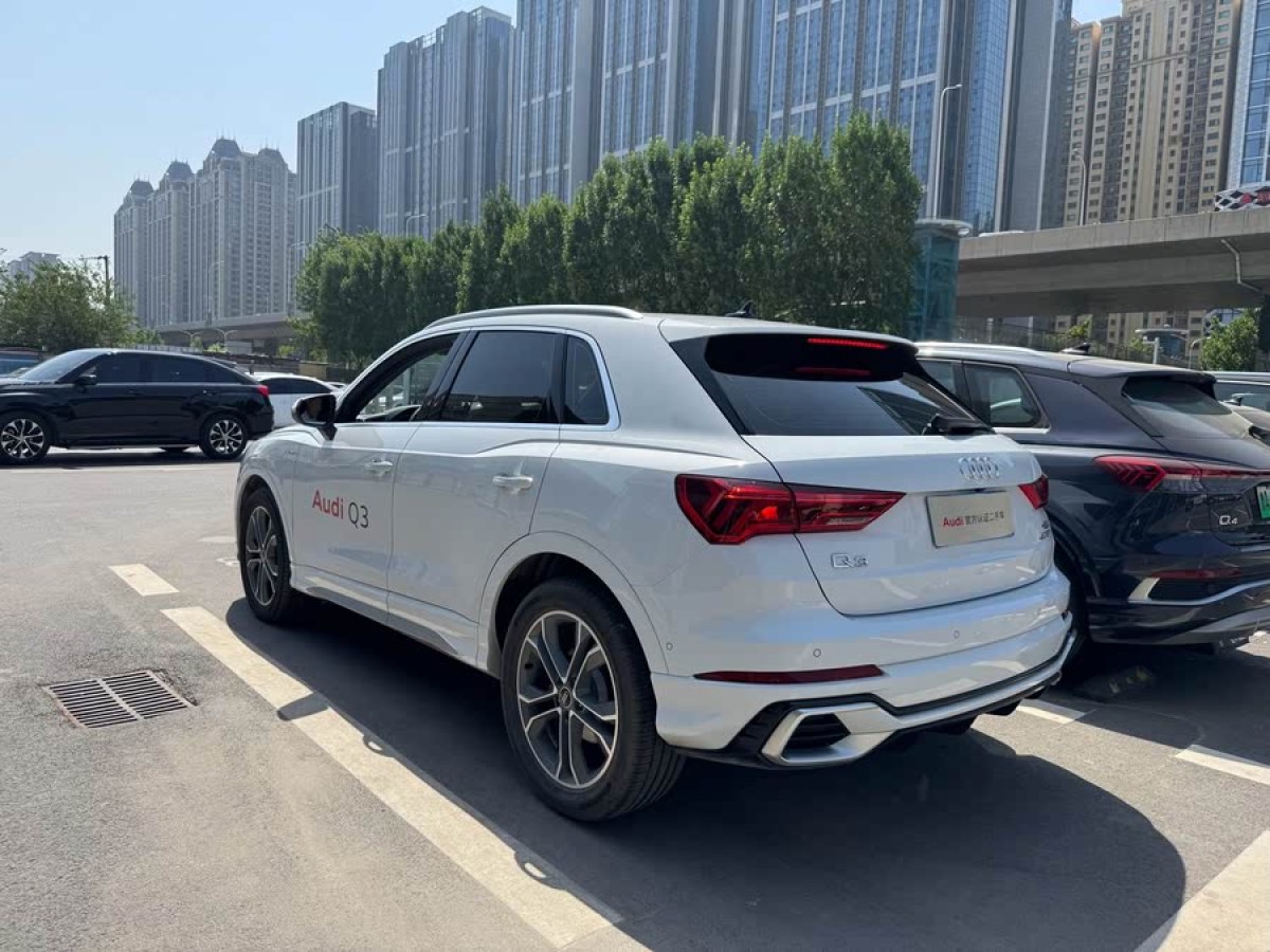 奧迪 奧迪Q3  2024款 40 TFSI 時尚動感型圖片