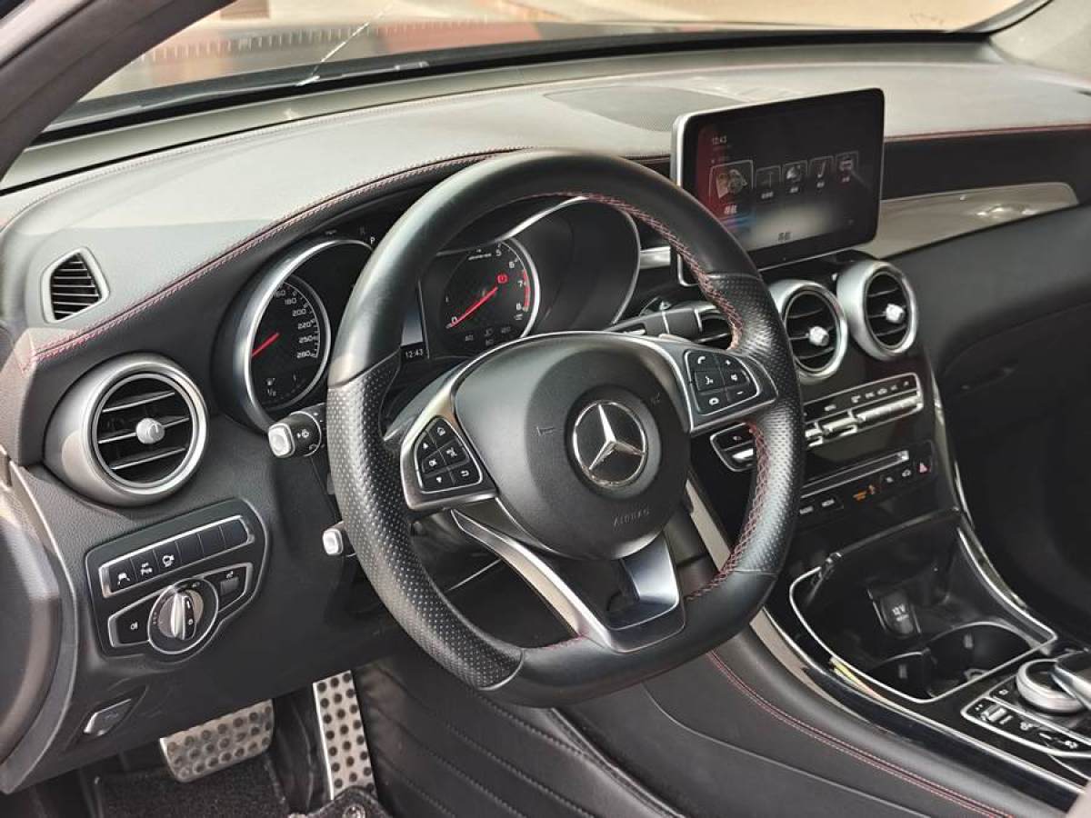 奔馳 奔馳GLC轎跑 AMG  2017款 AMG GLC 43 4MATIC 轎跑SUV圖片