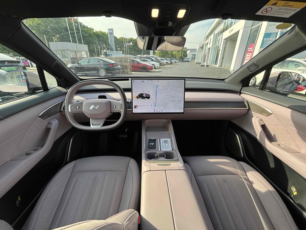 蔚來(lái) 樂(lè)道L60  2024款 60kwh 后驅(qū)版圖片