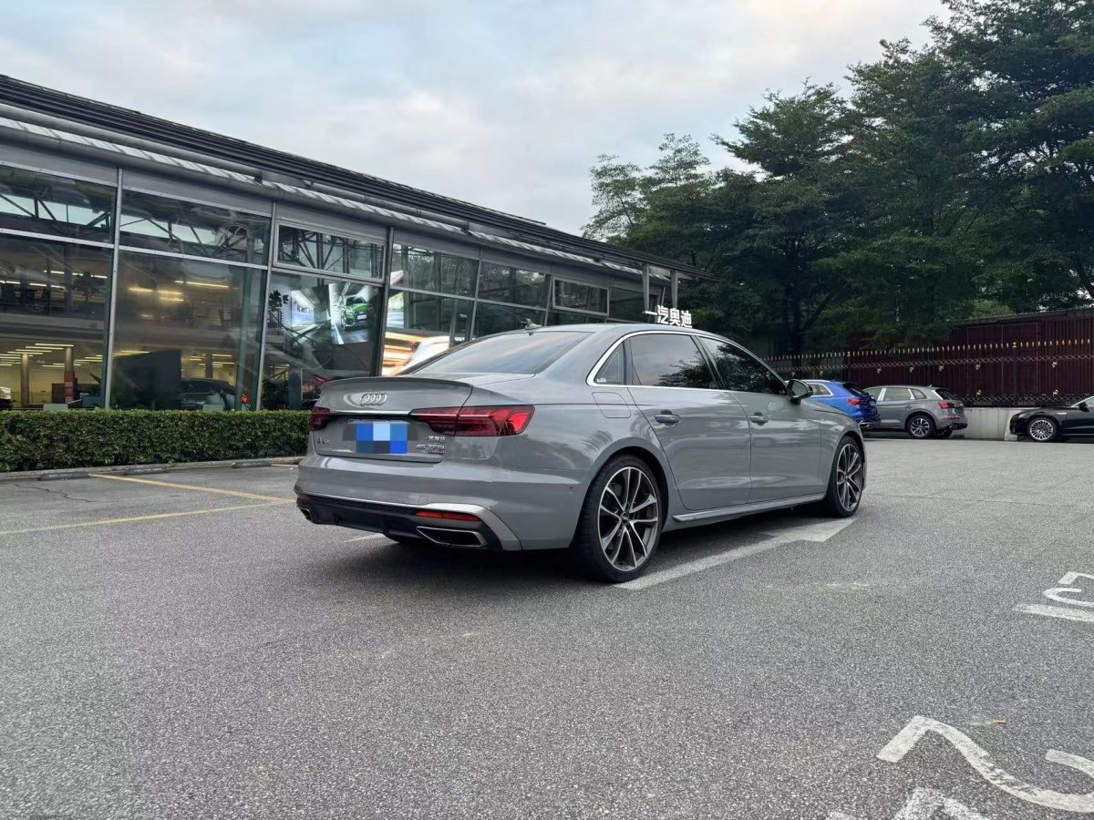 奧迪 奧迪A4L  2020款 45 TFSI quattro 臻選動感型圖片