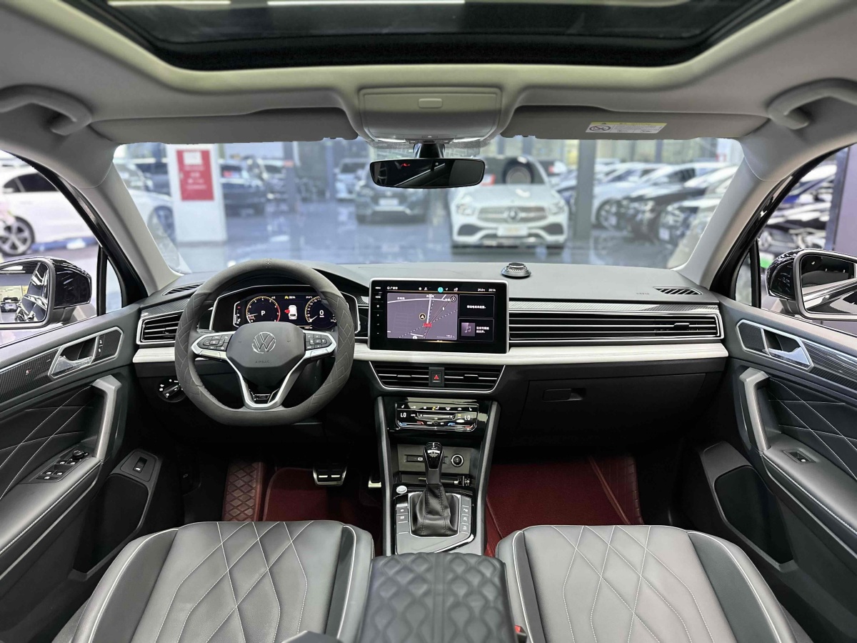 大眾 途觀L  2024款 330TSI 自動(dòng)兩驅(qū)R-Line越享版圖片