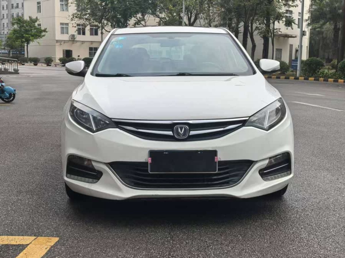 長(zhǎng)安 逸動(dòng)XT  2016款 1.6L 手動(dòng)俊酷型圖片