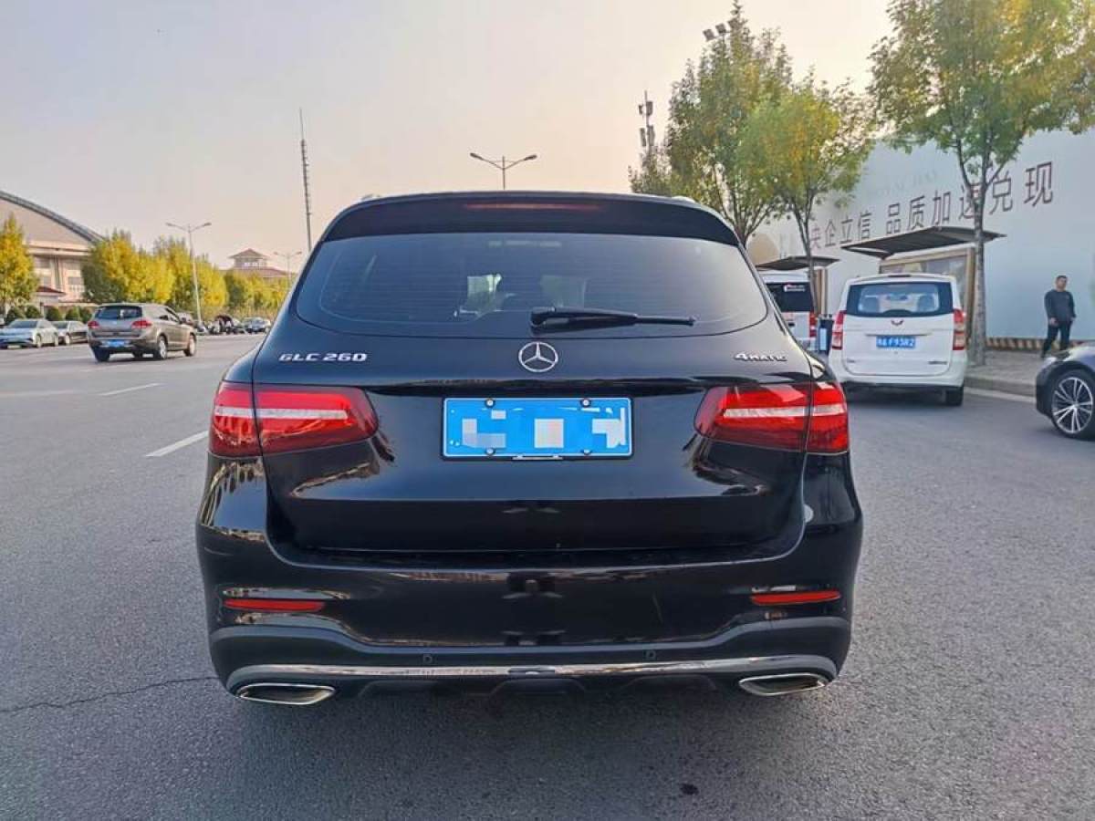 奔馳 奔馳GLC  2018款 改款 GLC 260 4MATIC 豪華型圖片