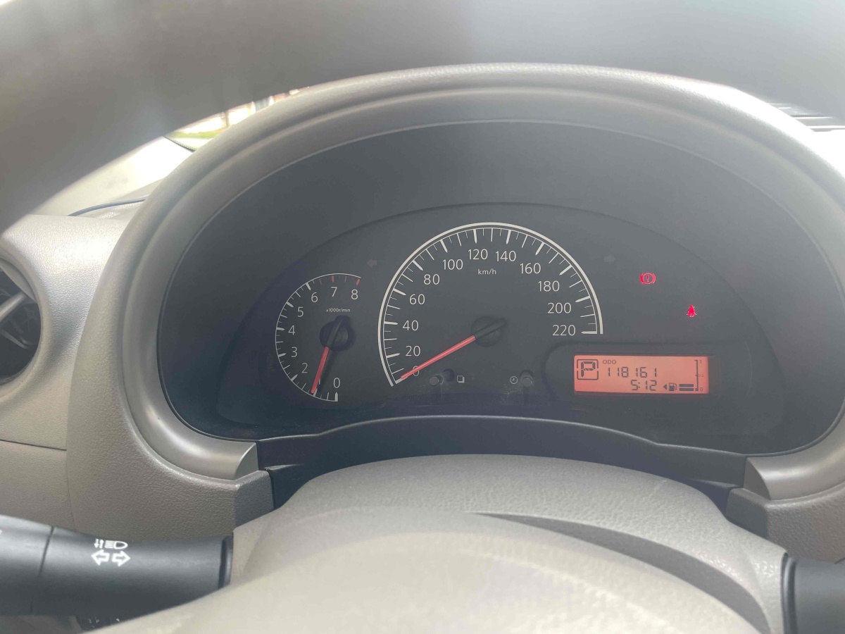 日產(chǎn) 陽光  2011款 1.5XE CVT舒適版圖片