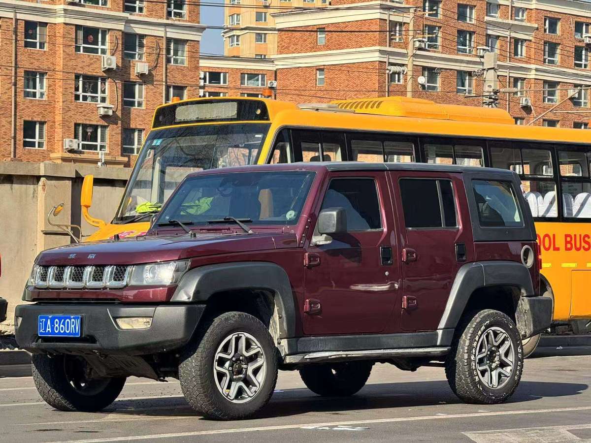 北京 BJ40  2016款 40L 2.3T 自動四驅(qū)尊享版圖片