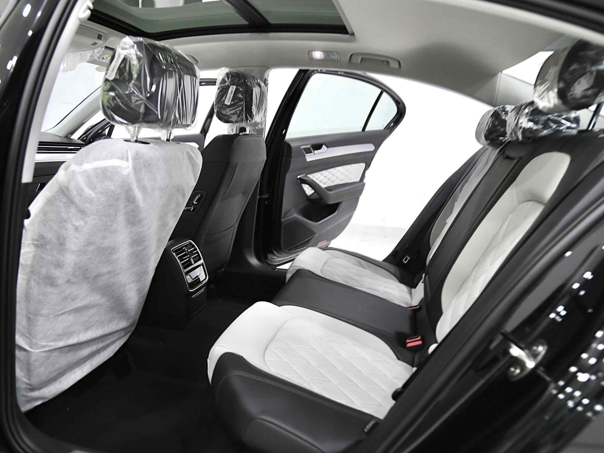 大眾 邁騰  2025款 改款 眾享款 330TSI DSG豪華型圖片