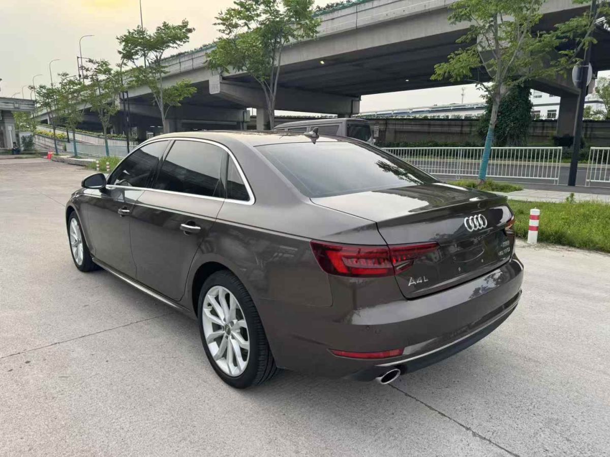 奧迪 奧迪A4L  2018款 30周年年型 30 TFSI 進(jìn)取型圖片