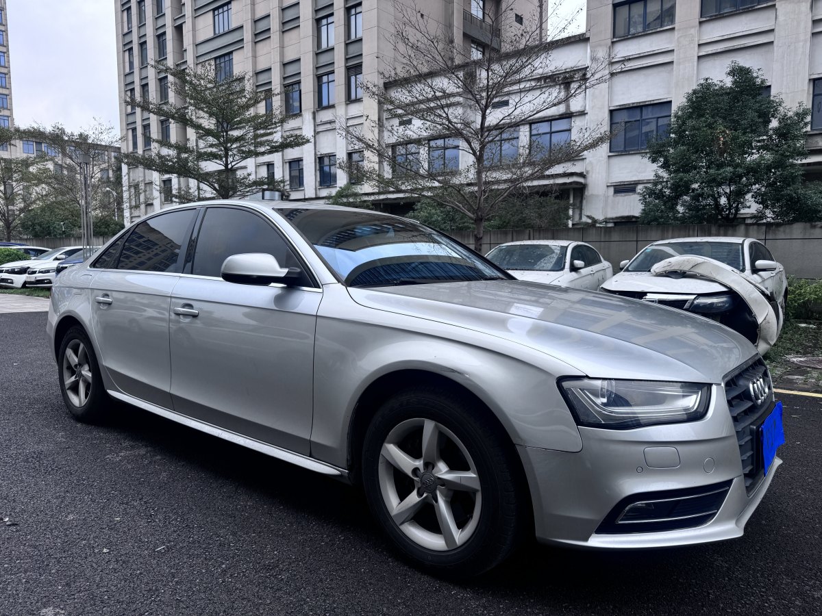 奧迪 奧迪A4L  2013款 35 TFSI 自動舒適型圖片